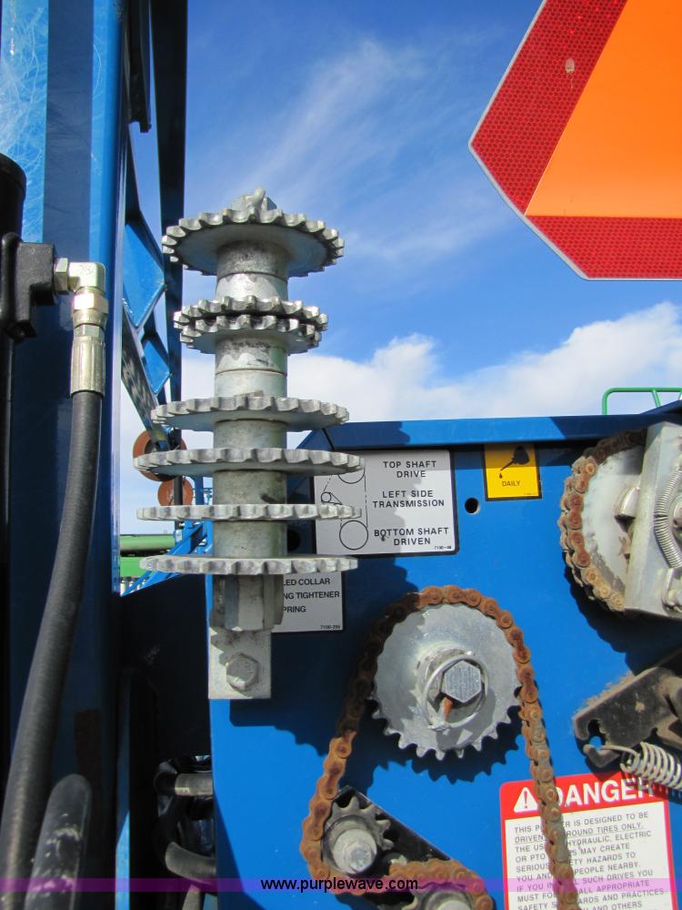 image for item 5194 2006 Kinze 3600 16/31 split row planter