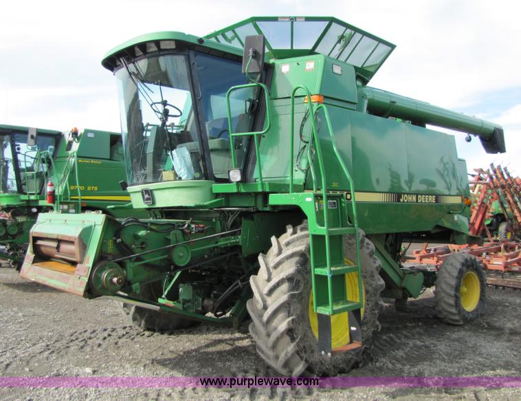 image for item 5195 1996 John Deere 9500 combine