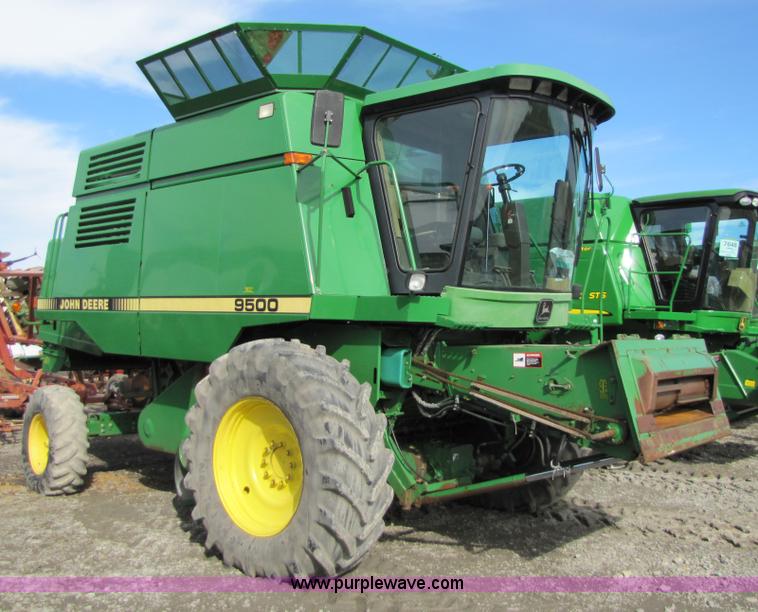 image for item 5195 1996 John Deere 9500 combine