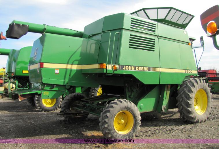 image for item 5195 1996 John Deere 9500 combine