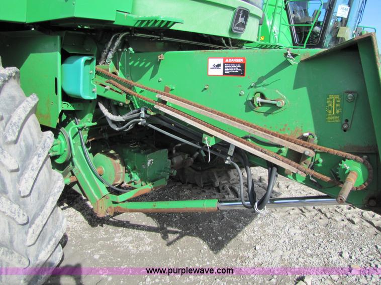 image for item 5195 1996 John Deere 9500 combine