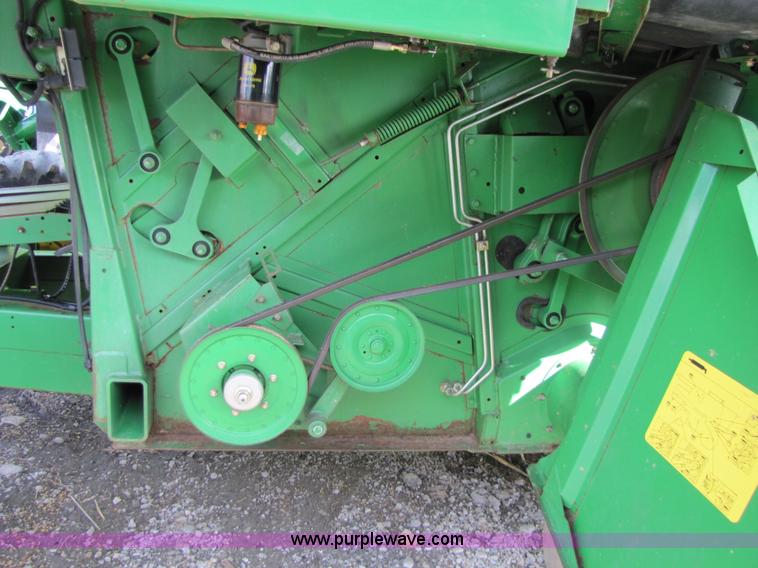 image for item 5195 1996 John Deere 9500 combine