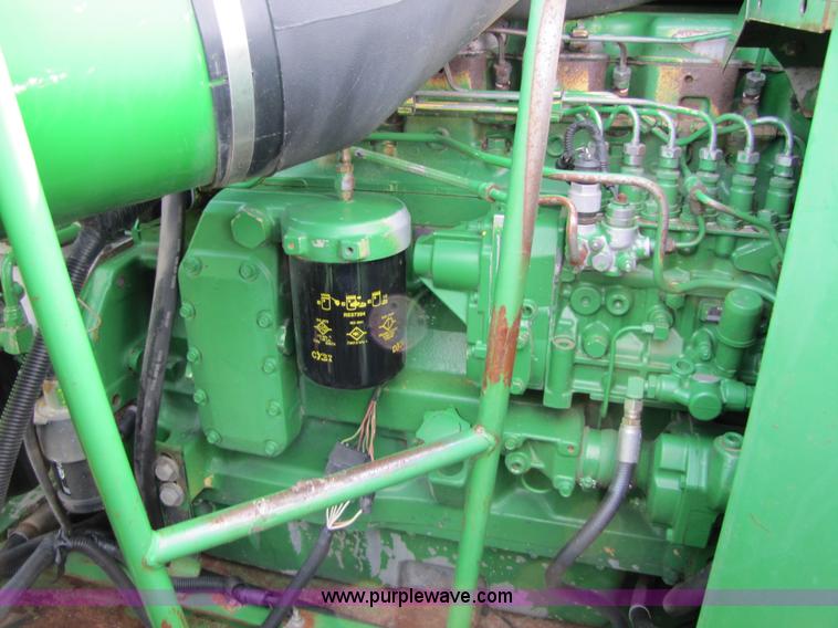 image for item 5195 1996 John Deere 9500 combine