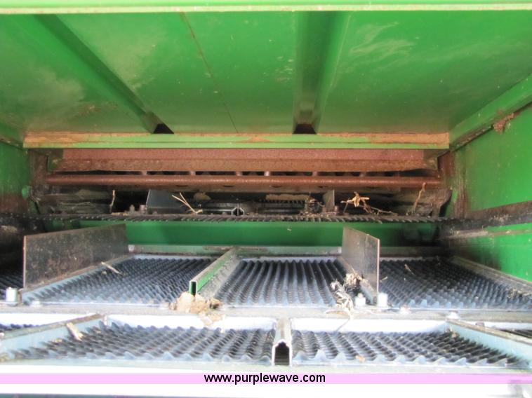 image for item 5195 1996 John Deere 9500 combine