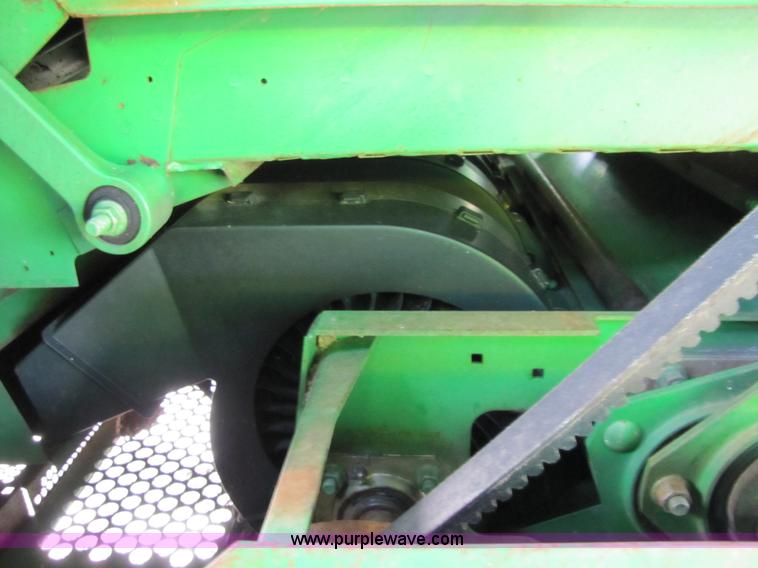 image for item 5195 1996 John Deere 9500 combine