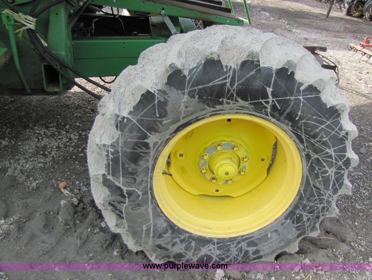 image for item 5195 1996 John Deere 9500 combine