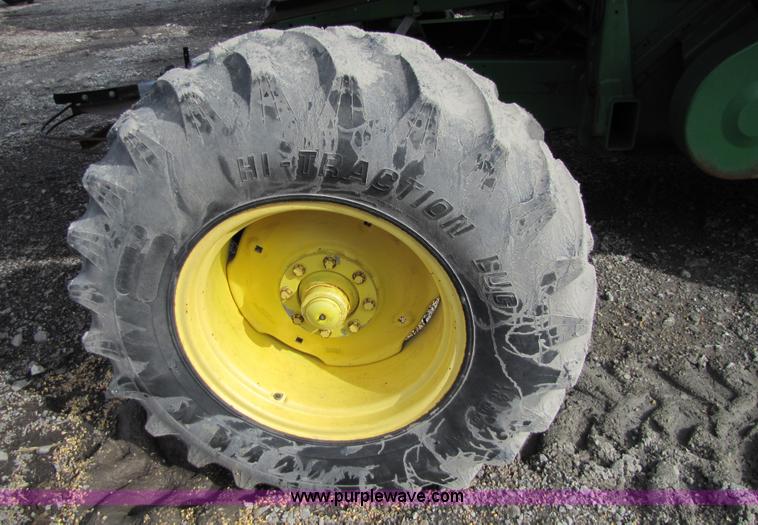 image for item 5195 1996 John Deere 9500 combine