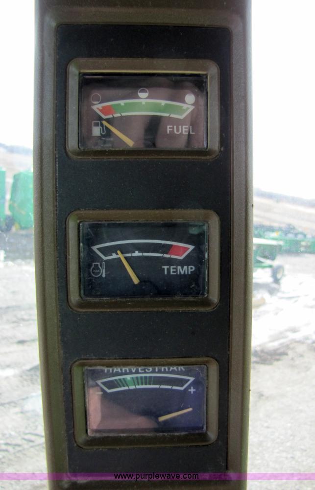 image for item 5195 1996 John Deere 9500 combine