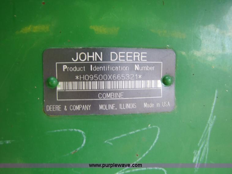 image for item 5195 1996 John Deere 9500 combine
