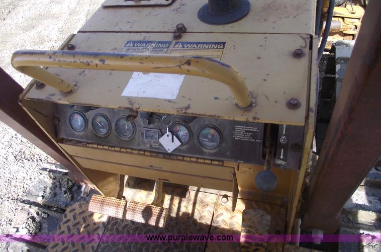 image for item 5547 1986 Case 450C dozer