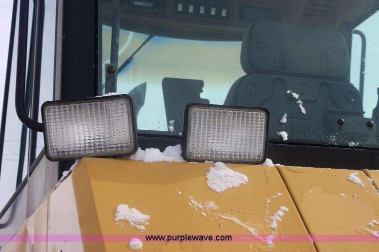 image for item 6474 1987 Caterpillar Challenger 65 tracked tractor