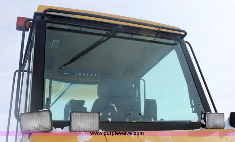 image for item 6474 1987 Caterpillar Challenger 65 tracked tractor