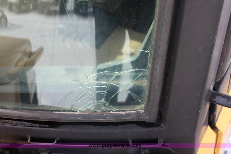 image for item 6474 1987 Caterpillar Challenger 65 tracked tractor