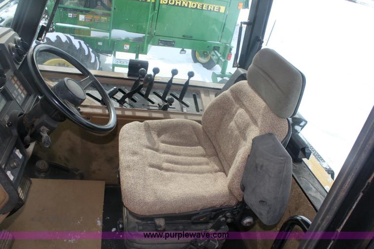 image for item 6474 1987 Caterpillar Challenger 65 tracked tractor