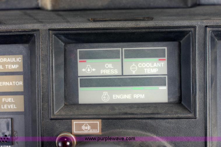 image for item 6474 1987 Caterpillar Challenger 65 tracked tractor