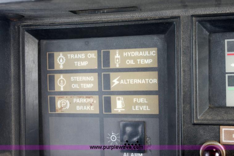 image for item 6474 1987 Caterpillar Challenger 65 tracked tractor