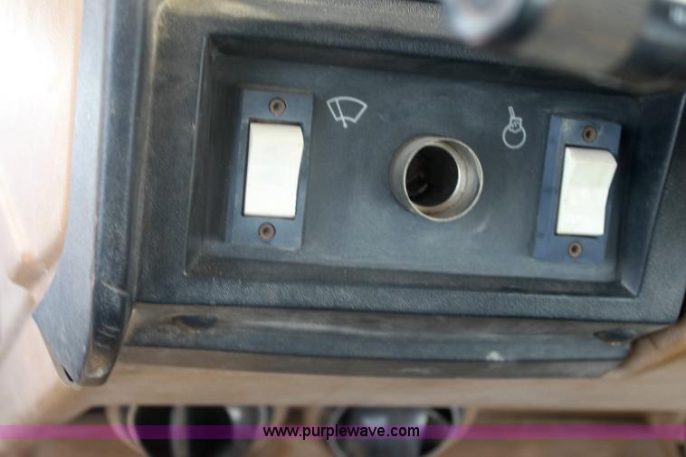 image for item 6474 1987 Caterpillar Challenger 65 tracked tractor