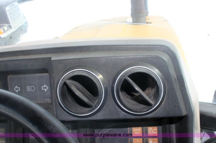 image for item 6474 1987 Caterpillar Challenger 65 tracked tractor