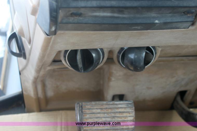 image for item 6474 1987 Caterpillar Challenger 65 tracked tractor