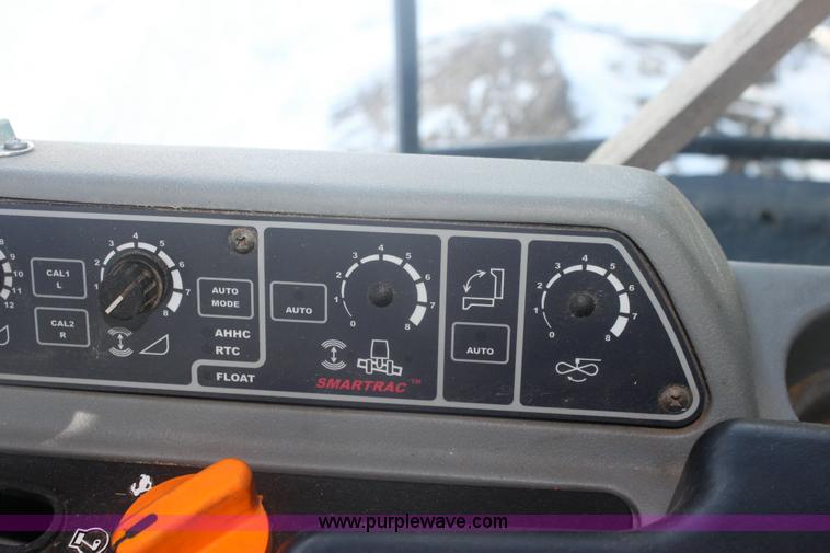 image for item 6478 2004 AGCO Gleaner R65 RWA combine