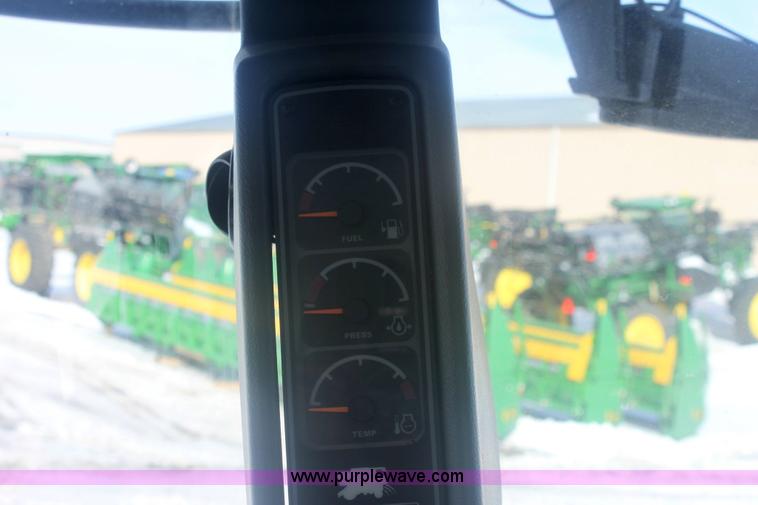 image for item 6478 2004 AGCO Gleaner R65 RWA combine