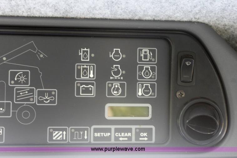 image for item 6478 2004 AGCO Gleaner R65 RWA combine