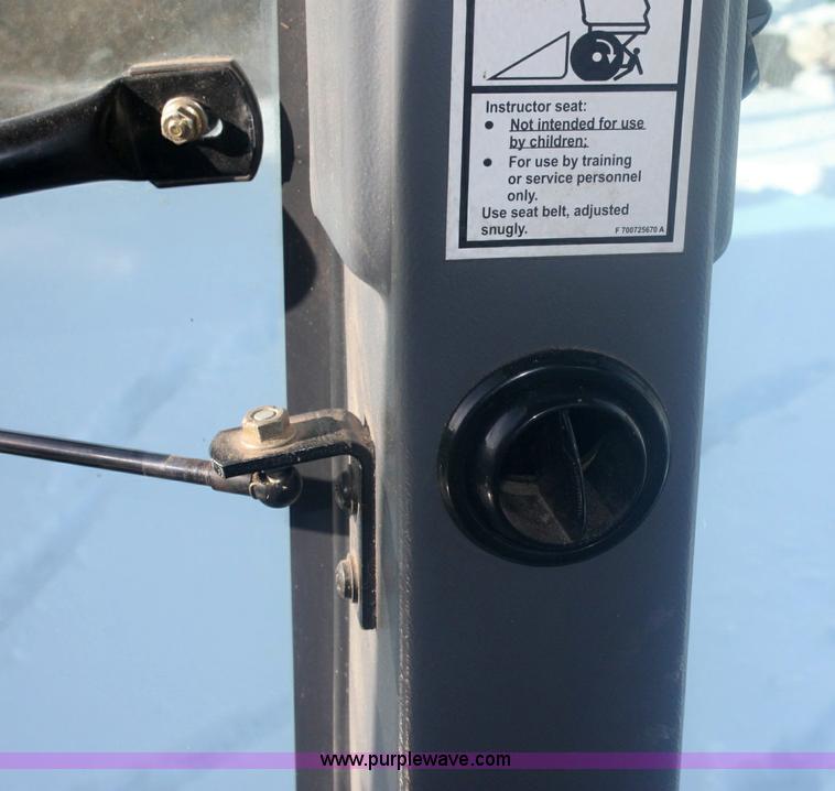 image for item 6478 2004 AGCO Gleaner R65 RWA combine