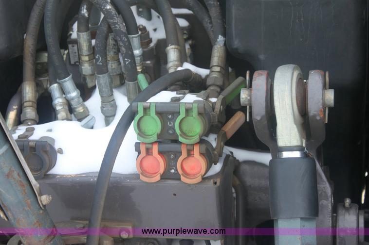 image for item 6479 1997 Massey-Ferguson 8150 MFWD tractor