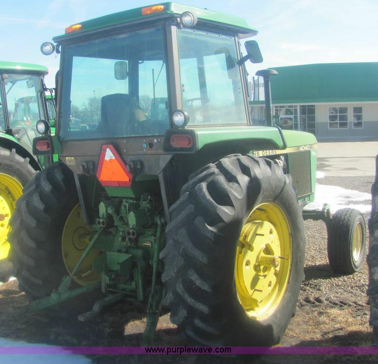image for item 6845 1978 John Deere 4040 tractor