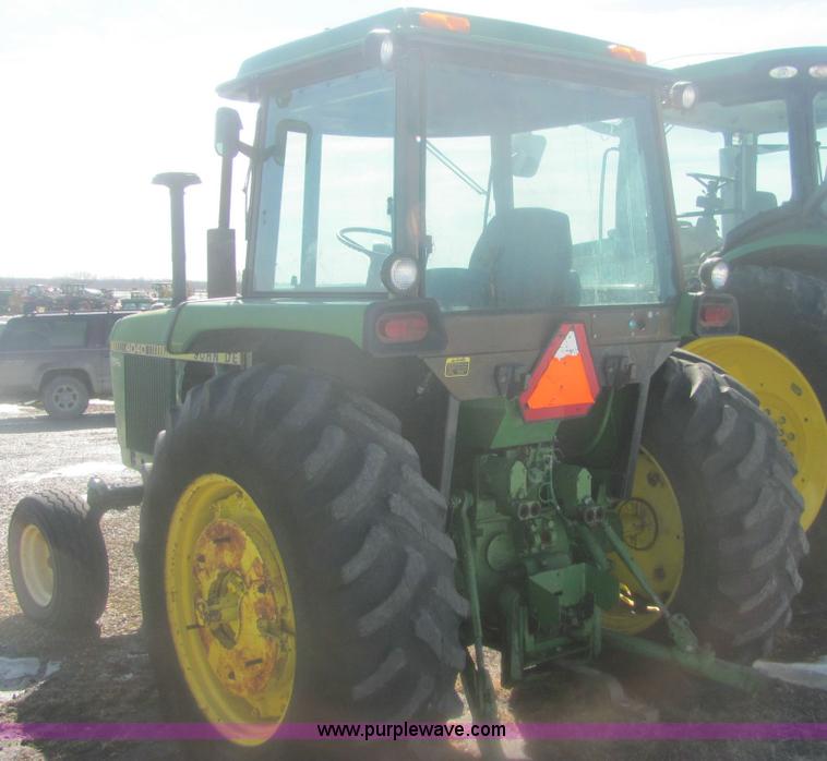 image for item 6845 1978 John Deere 4040 tractor