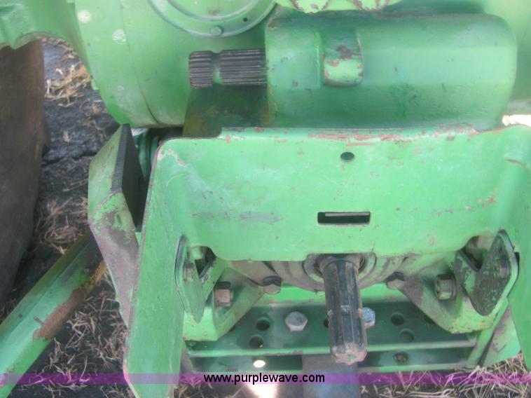 image for item 6845 1978 John Deere 4040 tractor