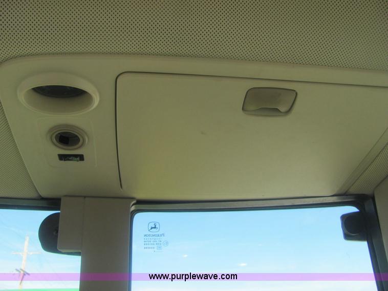 image for item 6874 2004 John Deere 6320 tractor