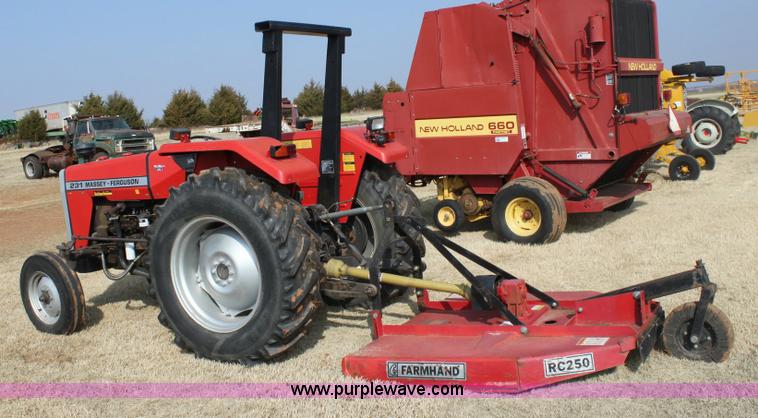 image for item 6881 Massey-Ferguson 231 tractor