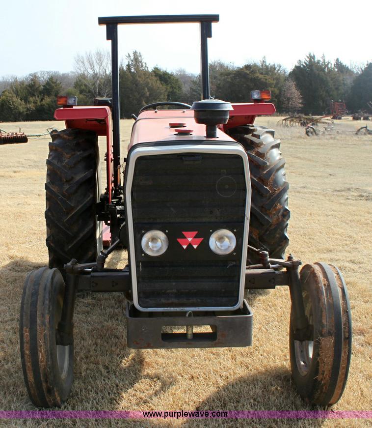 image for item 6881 Massey-Ferguson 231 tractor