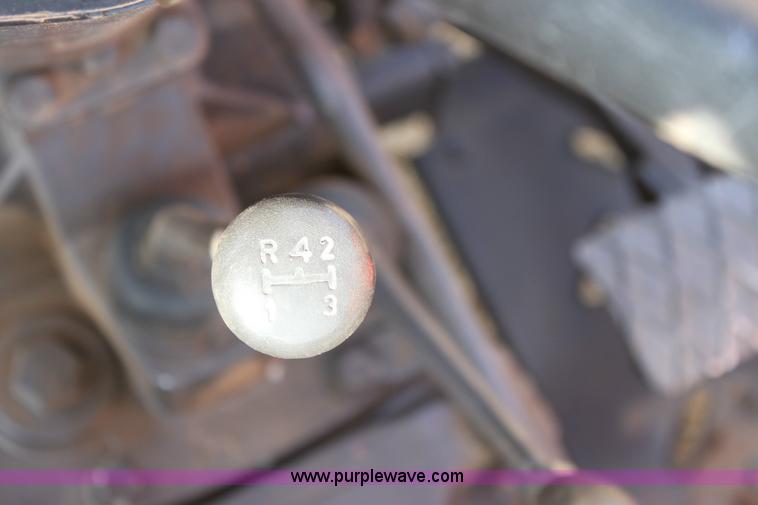 image for item 6881 Massey-Ferguson 231 tractor