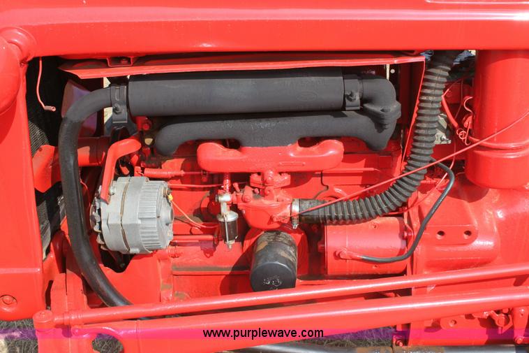 image for item 6884 Ford 700 row crop tractor