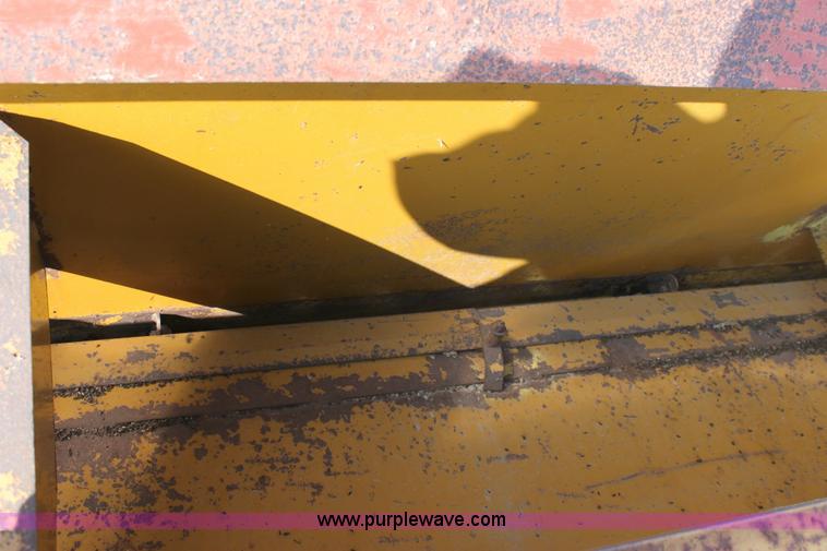 image for item 6895 HayBuster 1000 no till drill