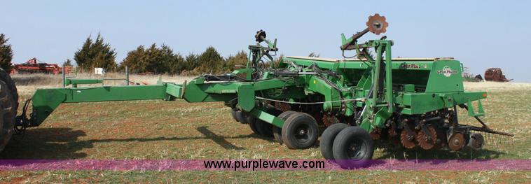 image for item 6900 1995 Great Plains 2N-2410 drill