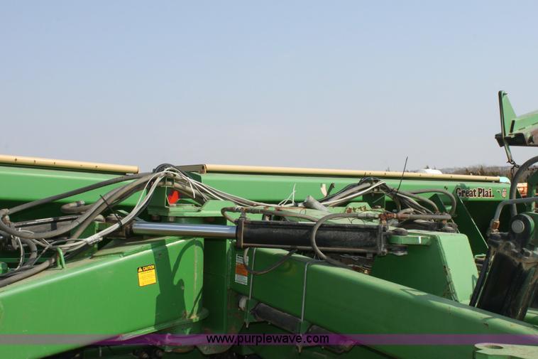 image for item 6900 1995 Great Plains 2N-2410 drill