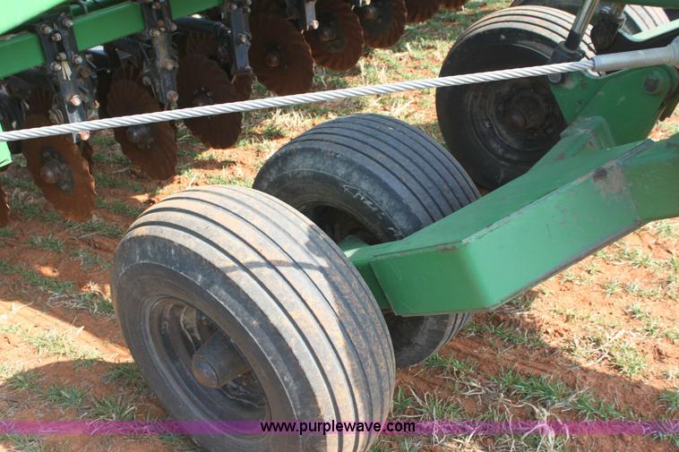 image for item 6900 1995 Great Plains 2N-2410 drill