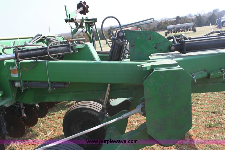 image for item 6900 1995 Great Plains 2N-2410 drill