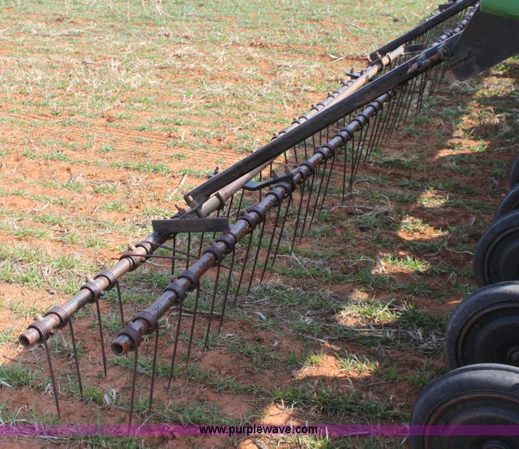 image for item 6900 1995 Great Plains 2N-2410 drill