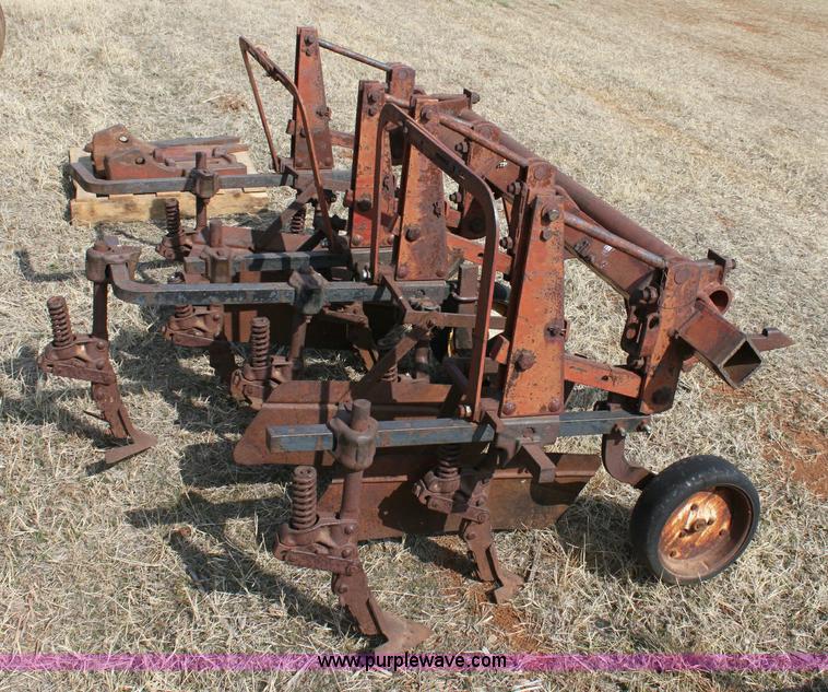 image for item 6901 International Farmall 300 tractor with attachments
