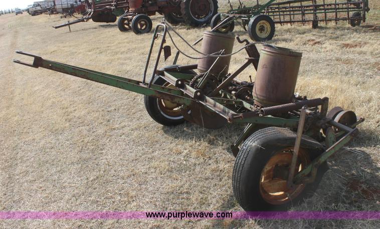 image for item 6901 International Farmall 300 tractor with attachments