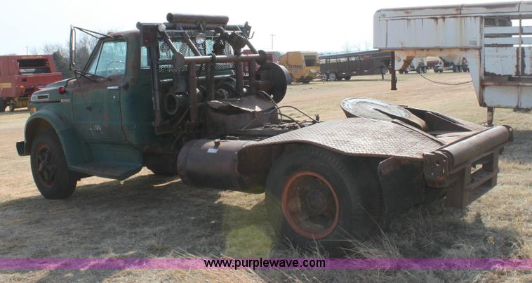 image for item 6904 1969 Chevrolet C60 Custom truck