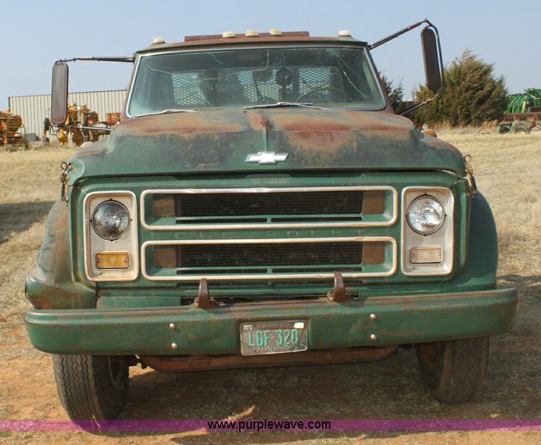 image for item 6904 1969 Chevrolet C60 Custom truck