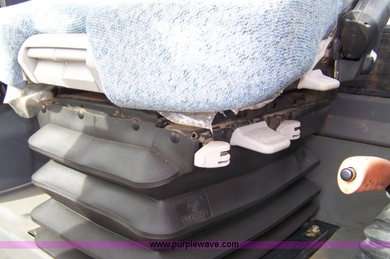 image for item 7281 2005 New Holland TS100A MFWD tractor