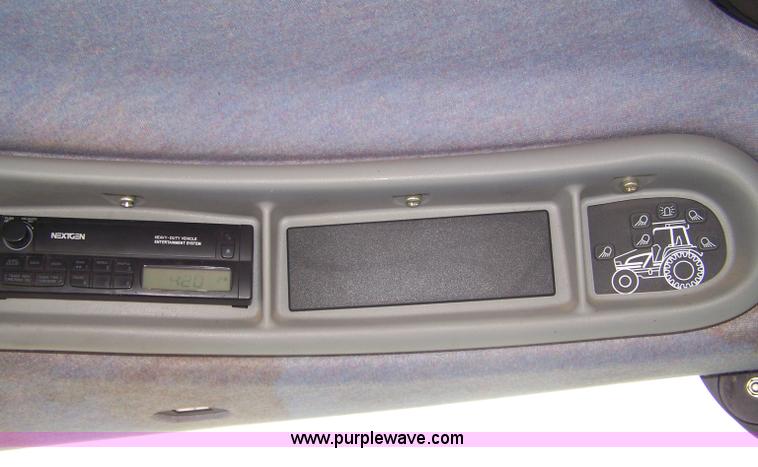 image for item 7281 2005 New Holland TS100A MFWD tractor