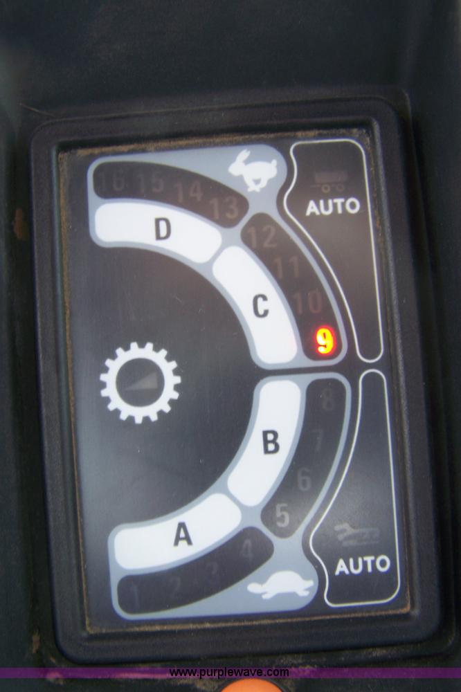 image for item 7281 2005 New Holland TS100A MFWD tractor