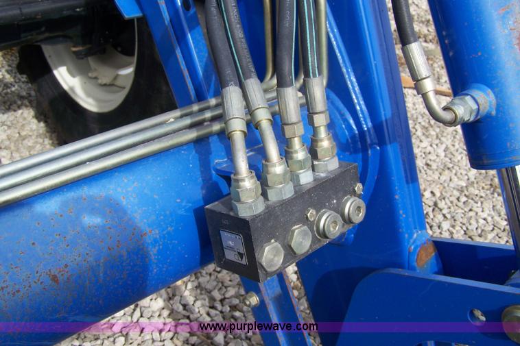 image for item 7281 2005 New Holland TS100A MFWD tractor